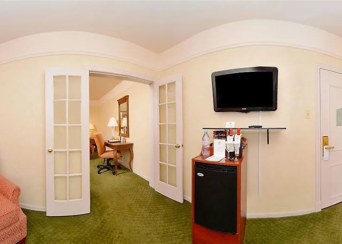 The Willows Hotel