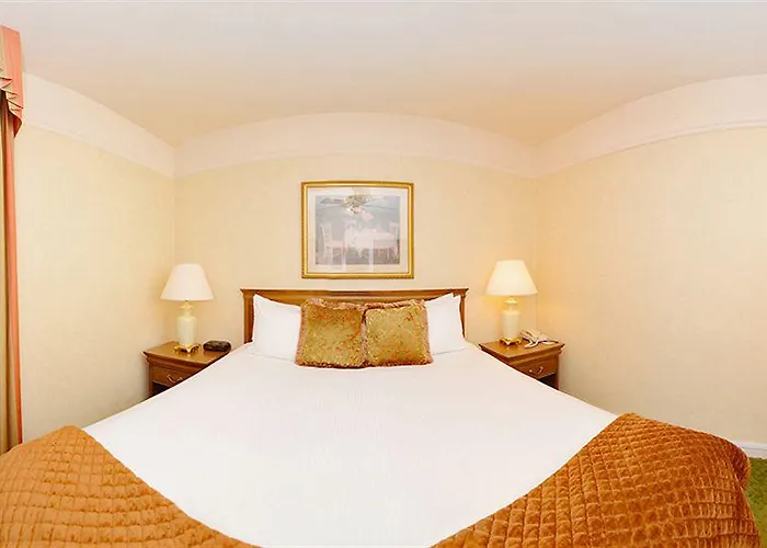 The Willows 3* Chicago